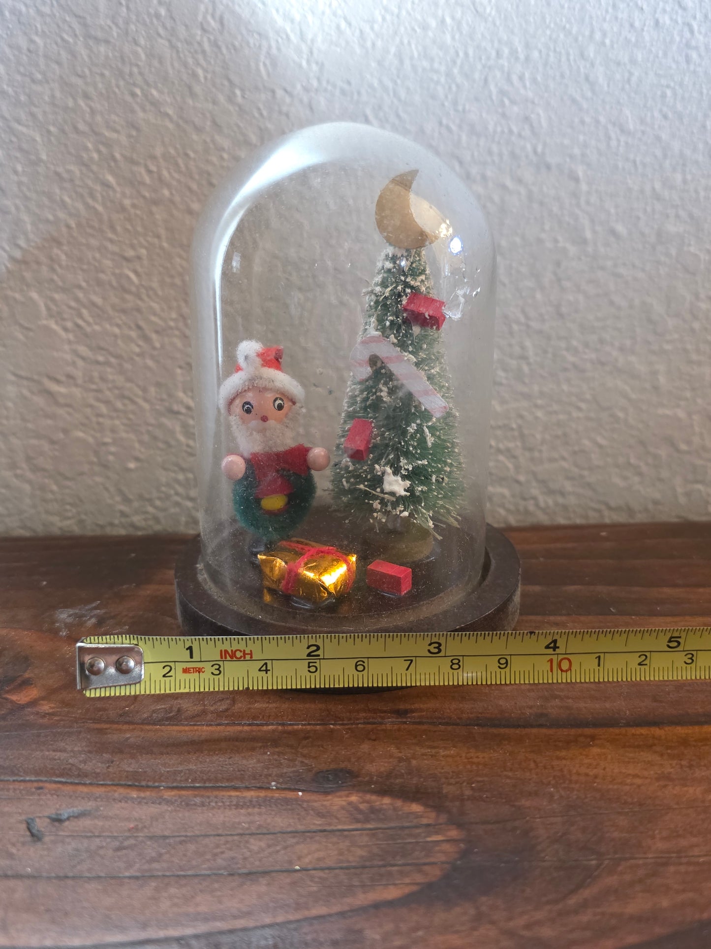 Miniature Christmas Dome Diorama