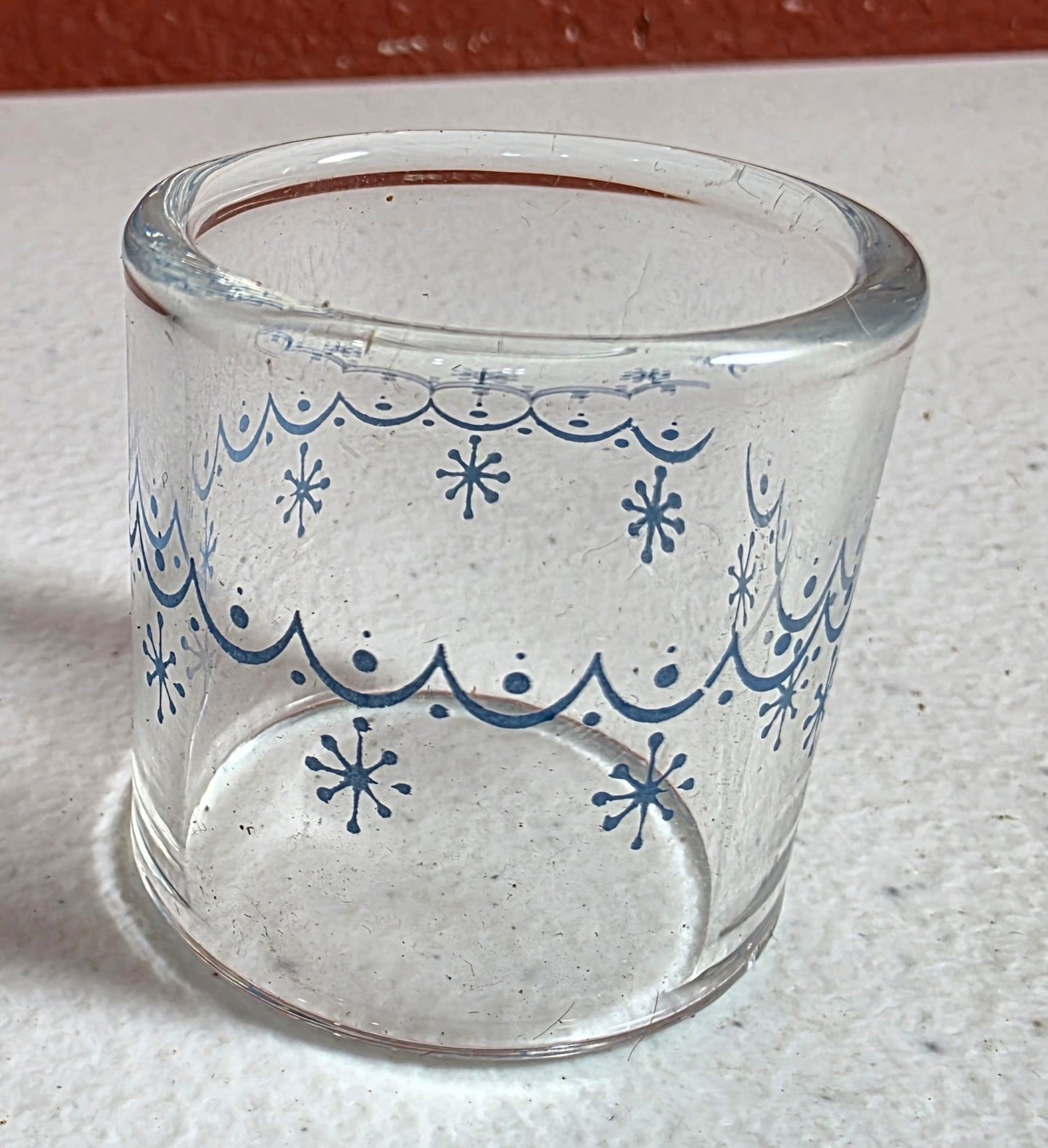 Pyrex Compatible Glass Napkin Rings produced in the 1970s. SNOWFLAKE GARLAND